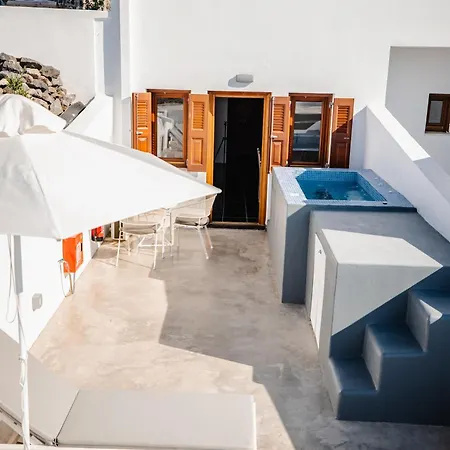Captain John - Oia Center Apartment *
