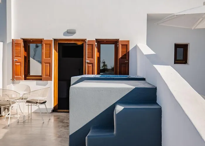 Captain John Oia Center