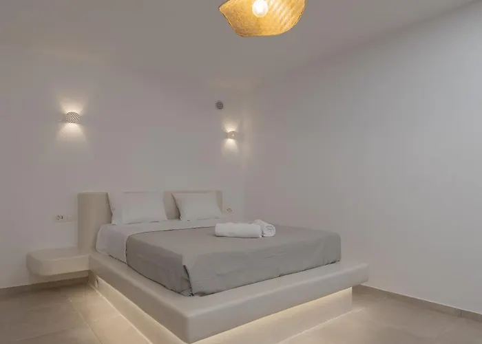 Captain John Oia Center *