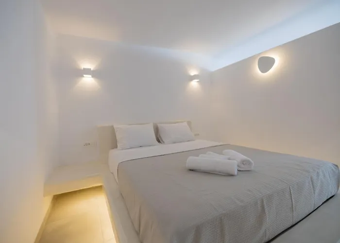 Captain John Oia Center *