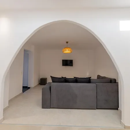 Captain John Oia Center דירה