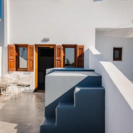 Captain John Oia Center