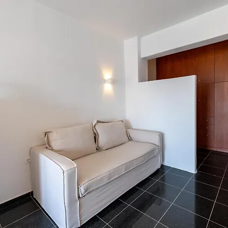 Captain John Oia Center アパート Thólos