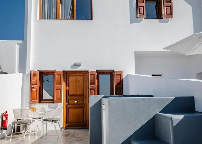 Captain John Oia Center Апартаменты